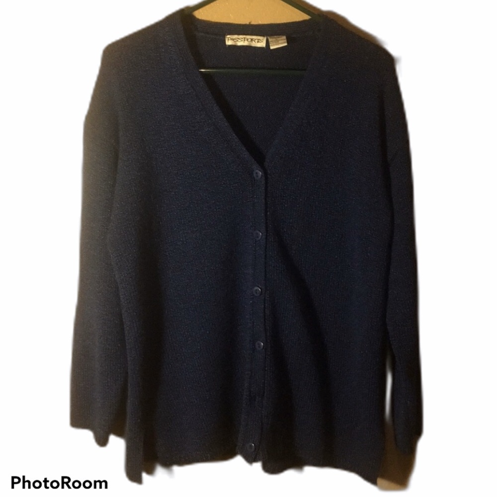 GUC Passports Cardigan - Picture 1 of 6